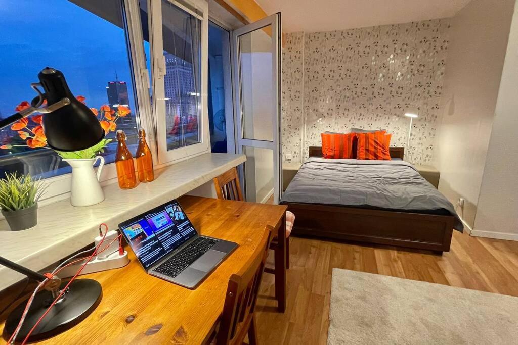 Orange Metro Fast Wifi 1Gbs Big Tv Hbo Appletv Apartment Warsaw Exterior photo