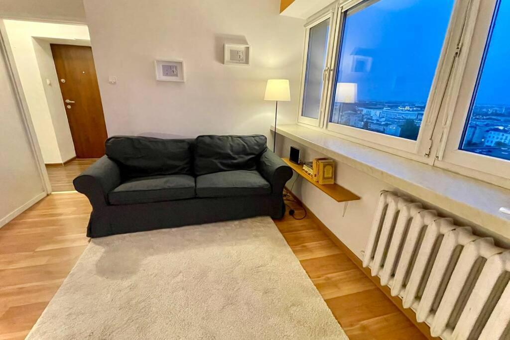 Orange Metro Fast Wifi 1Gbs Big Tv Hbo Appletv Apartment Warsaw Exterior photo