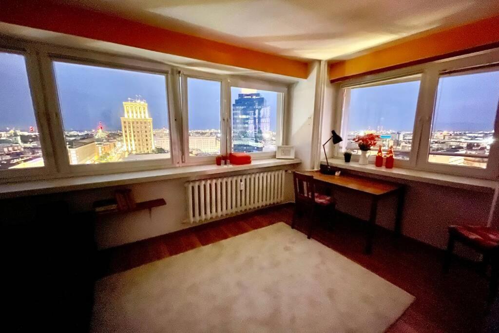 Orange Metro Fast Wifi 1Gbs Big Tv Hbo Appletv Apartment Warsaw Exterior photo