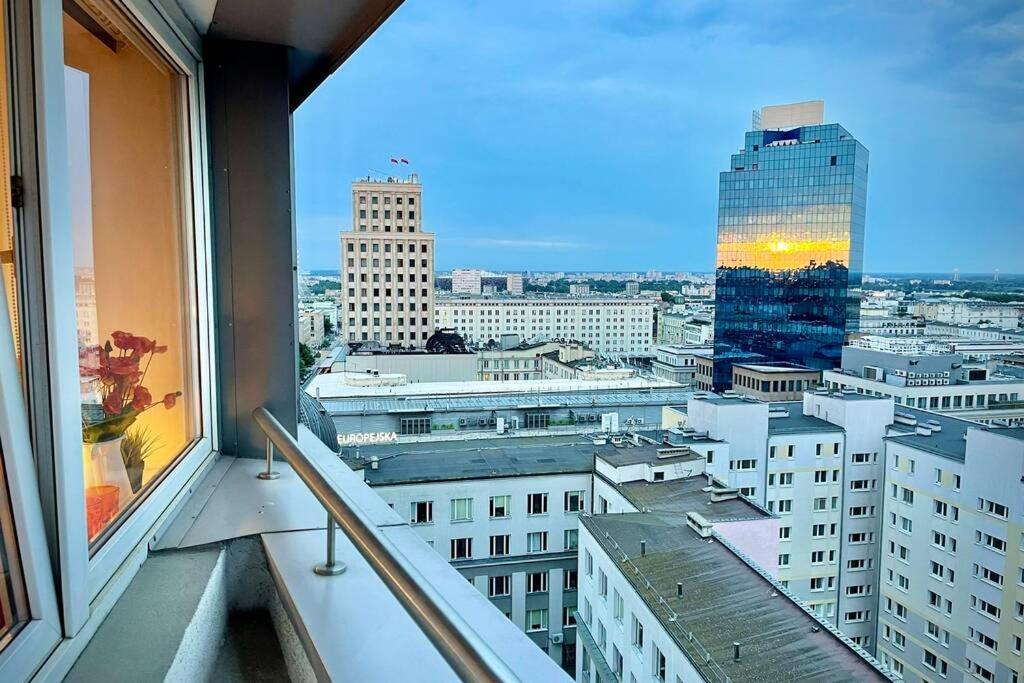 Orange Metro Fast Wifi 1Gbs Big Tv Hbo Appletv Apartment Warsaw Exterior photo